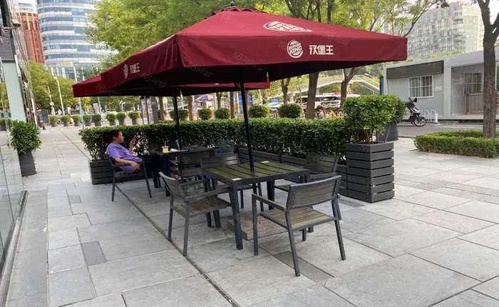龙华转角铺,地铁站0距离(租5年)递增百10,价格还能谈