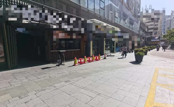 南山附近旺铺牛肉店转让,380平可容纳80-100人