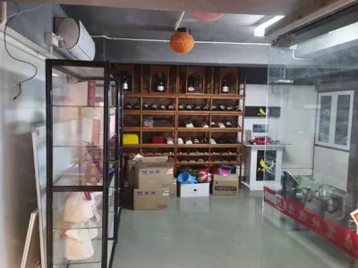 油松共和综合楼(商业)商铺转让218m²22000万/月