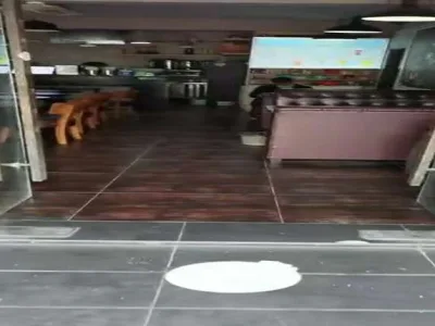 马鞍山地铁口铺面转让,套内75平左右店租6000,方便看房,空转