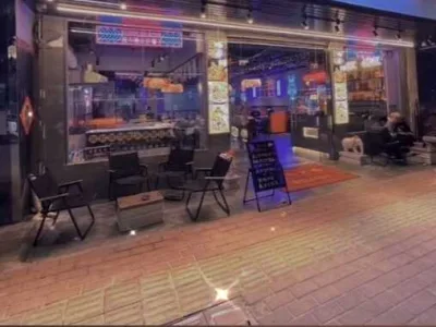 沙井中心繁华商圈地段360多平精装店铺转让