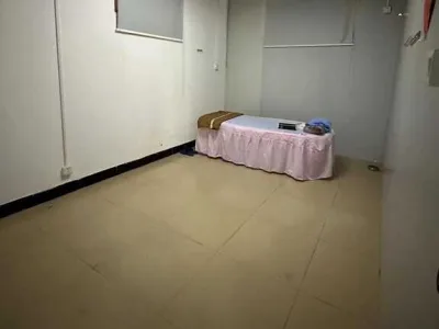 步涌商业街一楼二楼商业旺铺出租，面积400＋平方，精装修
