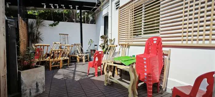 宝安上合烧烤店200平出租，外摆面积200平，小独栋二层楼