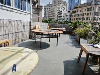 宝安上合烧烤店200平出租，外摆面积200平，小独栋二层楼