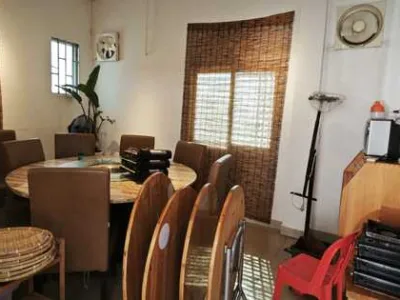 宝安上合烧烤店200平出租，外摆面积200平，小独栋二层楼
