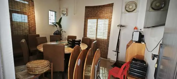 宝安上合烧烤店200平出租，外摆面积200平，小独栋二层楼