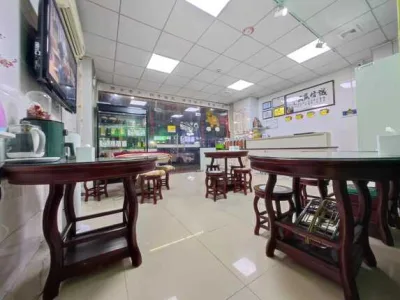 马安山地铁口黄金位铺转让，房租3500/月