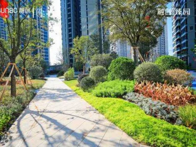 融创臻园3.1米层高6.3米超大阳台，距淡水高速出口约3公里- 近坪山龙岗