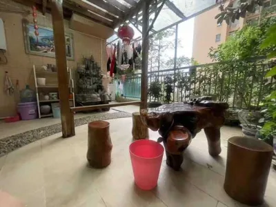 沙井豪宅片区鸿荣源禧园大四房套内130平,装修花了70万,一口价750万,带50平方大平台