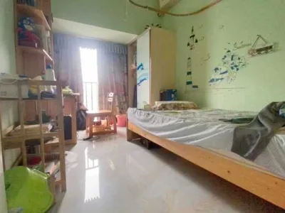 西荟城花园小区88平精装4房2厅2卫出售550万，满五唯一，配套齐全