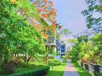 深圳光明金城大第花园豪华‮别大‬墅出售2180万