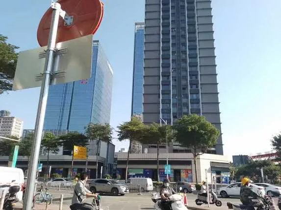 深圳福永地铁站超甲级红本写字楼出租，面积138平起租