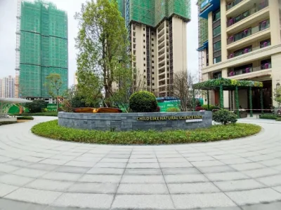 德威江誉城惠州的大品牌大楼盘，社区规模大，容积率低