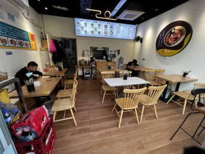 宝安区前进一路玖悦雅轩店面转租