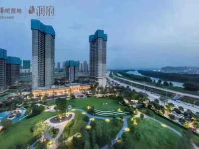 惠城区保利鹿江来多商圈环绕，满足生活娱乐需求