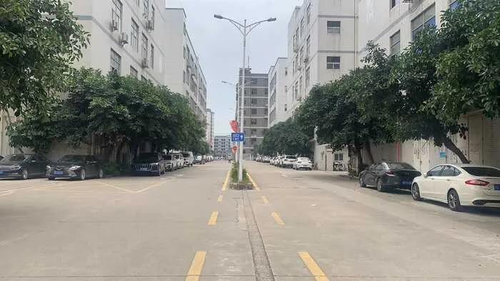 光明独栋厂房C栋1~3层面积9000㎡,优先整层可分层租,整租价格34
