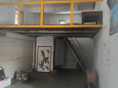 临街旺铺招租：龙华大浪，​主干道马路边上，​7000