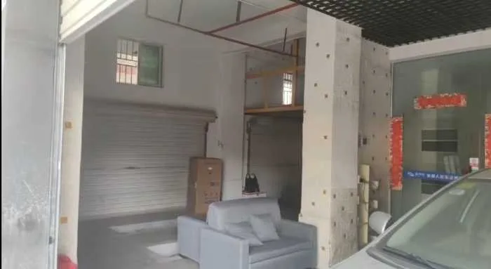 临街旺铺招租：龙华大浪，​主干道马路边上，​7000