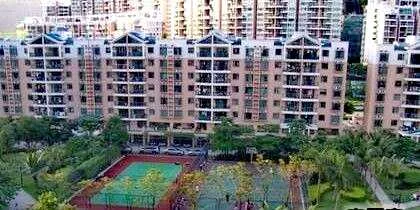 鸿荣源豪宅《丽景城》97平米三房两厅两卫，满五年唯一住宅，学位可用，现在530万