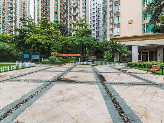 深圳市宝中豪宅降130万,鸿荣源尚都5房满五唯一，仅售1368万。