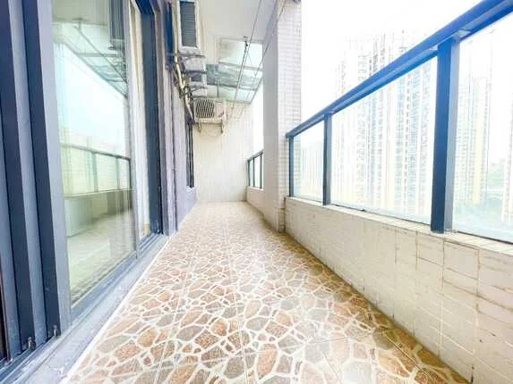 深圳坪山万科金域东郡3房2厅2卫，送精装修