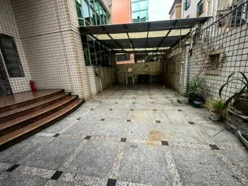 沙井整栋3层半家私家电配齐带固定车位，可做电商办公。