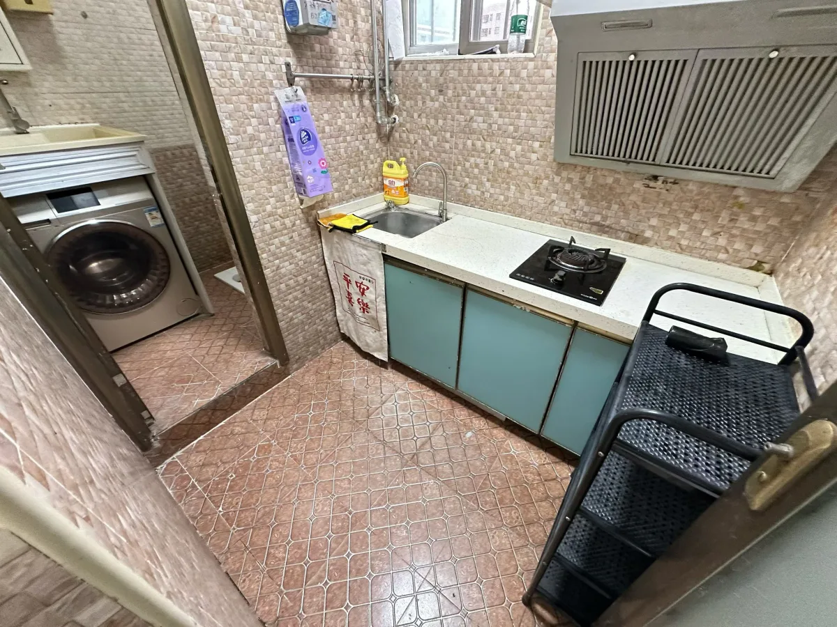 福永地铁站新和一区2房2200元