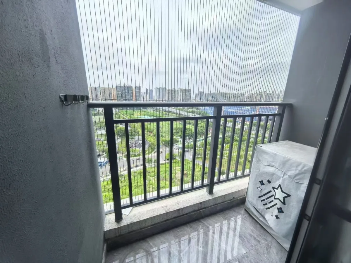 鹏展汇精装两房家电齐全出租3300