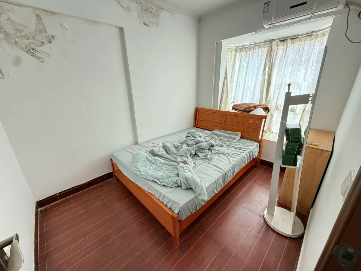 11号线塘尾地铁站正海华府小区3房3300元