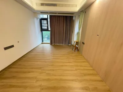 四季名苑大四房出租5200