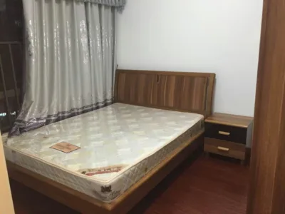 万科翡逸郡88平精装三房，家私齐全4200出租