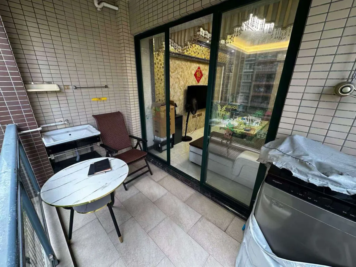 名豪丽城三房出租3600元，拎包入住