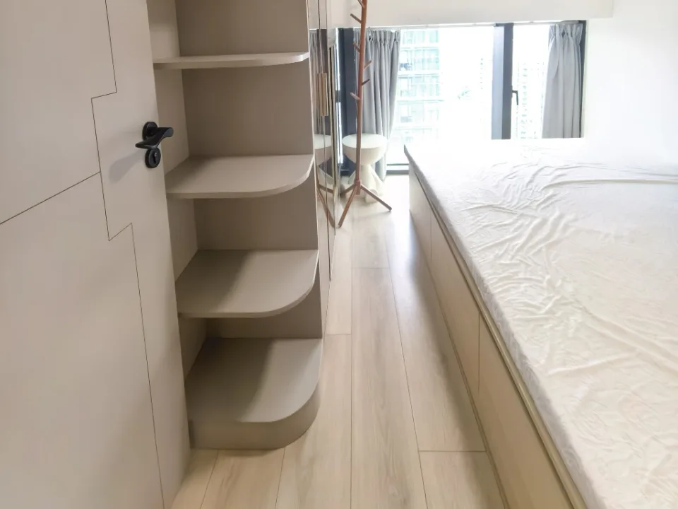新桥万科星城loft复试两房两厅一卫租2800